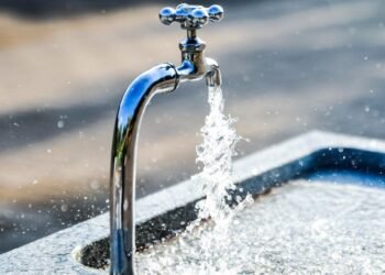 Advierten sobre posible privatización del servicio de agua en proyecto de ley que cursa en el congreso