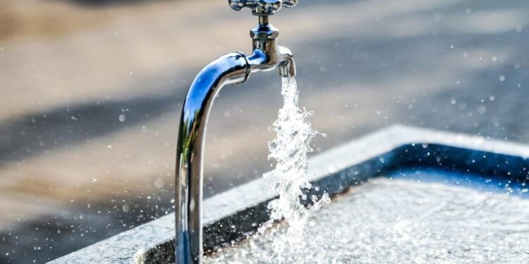 Advierten sobre posible privatización del servicio de agua en proyecto de ley que cursa en el congreso