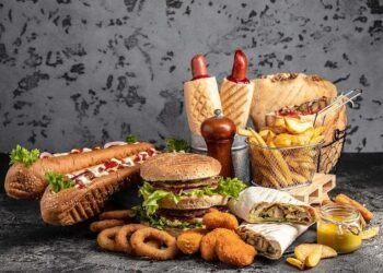 ¿En qué consiste el proyecto que busca prohibir “comida chatarra” y que escuelas sean equipadas con cocinas?