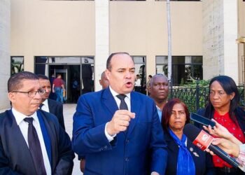 Someten al TSA recurso contencioso contra el proceso privatización Pasaportes