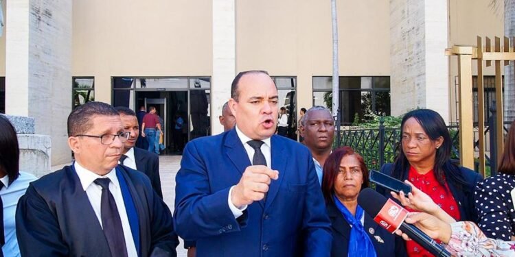 Someten al TSA recurso contencioso contra el proceso privatización Pasaportes