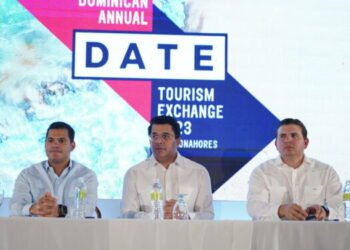 Ministerio de Turismo adoptará medidas para eliminar uso de plástico en hoteles.