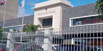 Gobierno gastó 301,454 millones primer trimestre; sube déficit 0.8 %