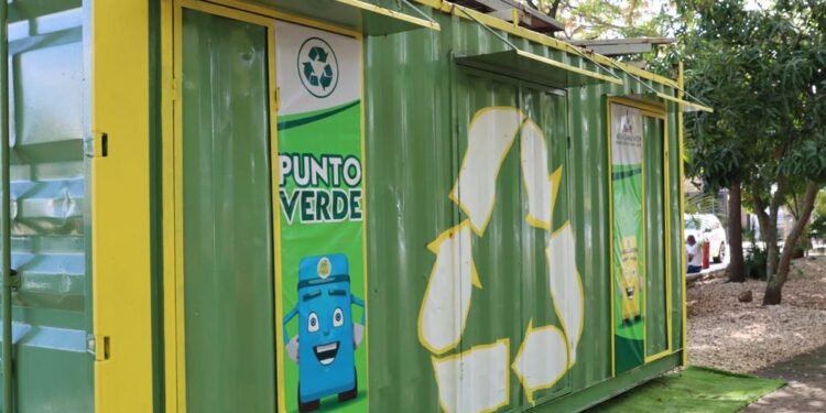 Alcaldía Santiago deja en funcionamiento punto verde didáctico en Villa Olga