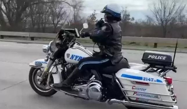 Dominicana dirige patrulla motorizada de la Policía de Nueva York