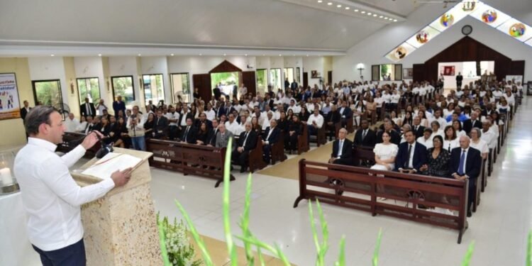 Abel Martínez agradece solidaridad hacia su familia por el fallecimiento de su madre