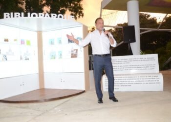 Abel Martínez entrega en Santiago primer biblioparque de República Dominicana
