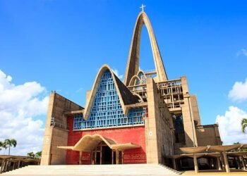 Informe del Departamento de Estado de EE.UU critica privilegios a Iglesia Católica en RD, incluyendo financiación