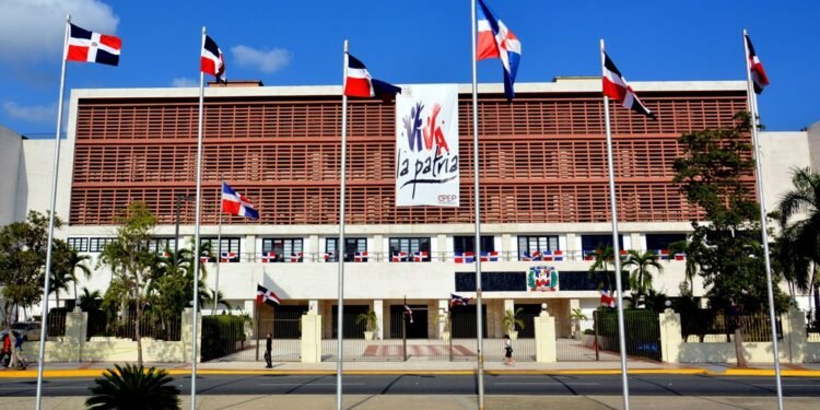 Cámara de Diputados convierten en ley la facturación electrónica en RD