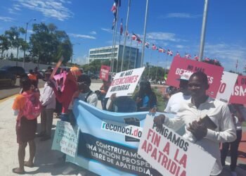 Descendientes de haitianos exigen restitución de la nacionalidad