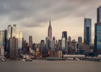 Geólogos advierten Nueva York se hunde por culpa de sus edificios