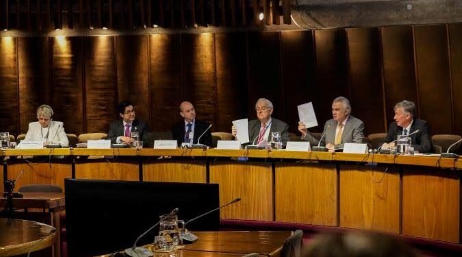 Comisión Económica para América Latina y el Caribe (Cepal) ve urgente transformar deuda soberana en América Latina y el Caribe 