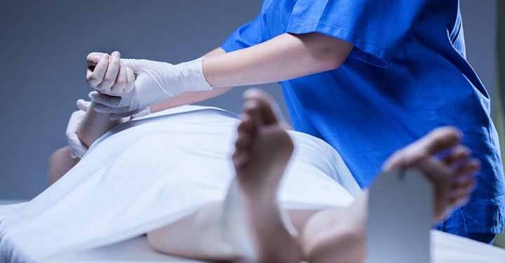 Problemas cardiovasculares y el uso de sustancias prohibidas salen a relucir como causas importantes de muertes.