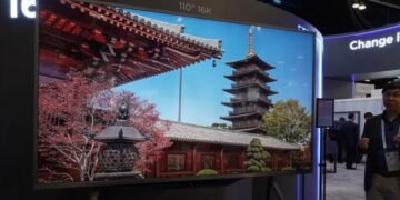 La increible televisión china de 110 pulgadas y 16K