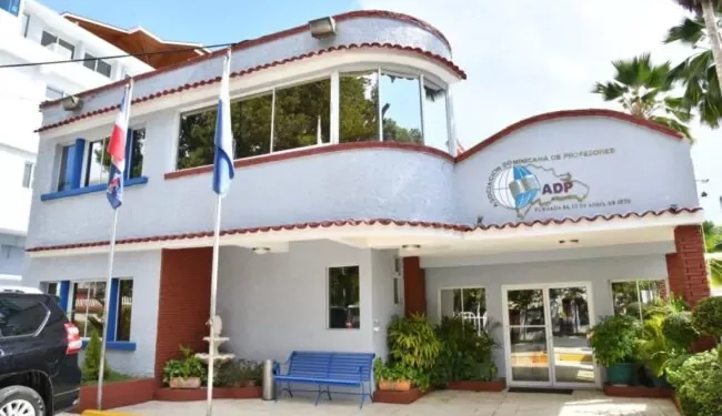 ADP implementa proyecto piloto en procura de mejorar la educación pública