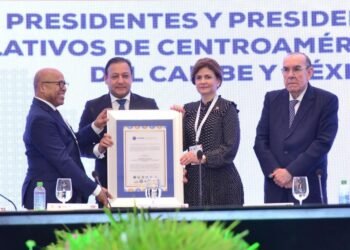 Abel Martínez es reconocido por Foro de Presidentes de Poderes Legislativos de Centroamérica, Caribe y México