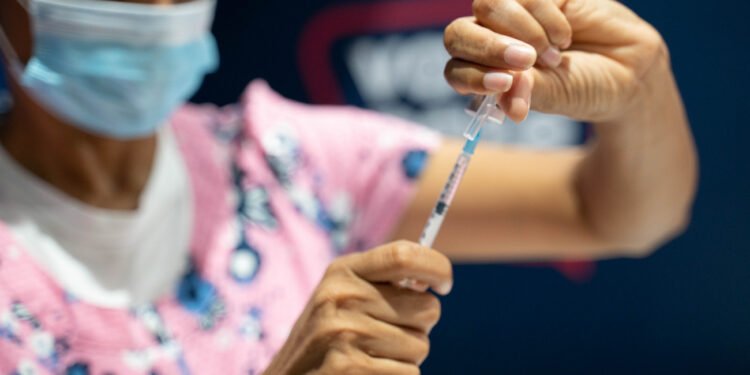 Covid-19 vuelve a embestir; el país registra un notable aumento de casos