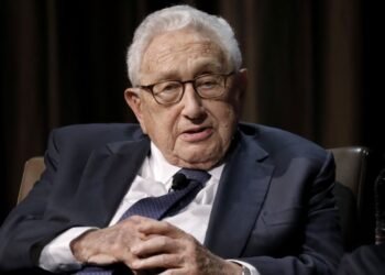 Advierte EU se «quedará aislado» si solo persigue sus intereses