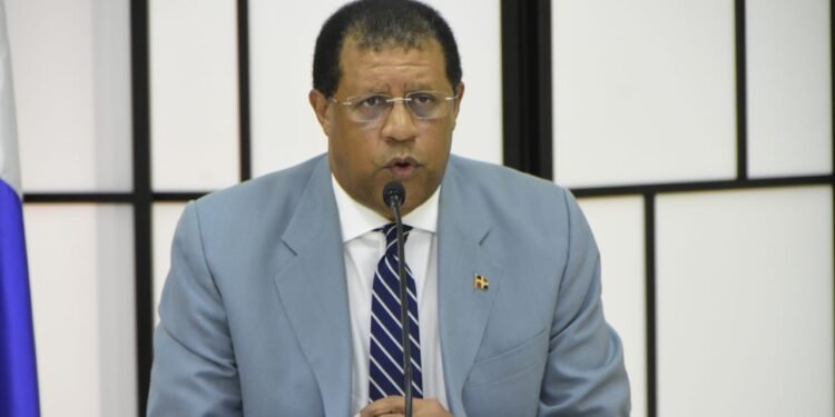 Ex presidente Cámara Cuentas advierte Contraloría no puede emitir auditorías