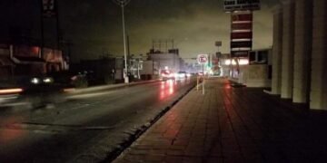 Aumentan los apagones, distribuidoras lo atribuyen al aumento de la demanda.
