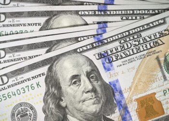 La deuda nacional estadounidense supera ya el récord de 32 billones de dólares