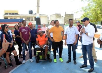 Abel Martínez entregó ocho nuevas obras en los últimos veinte días