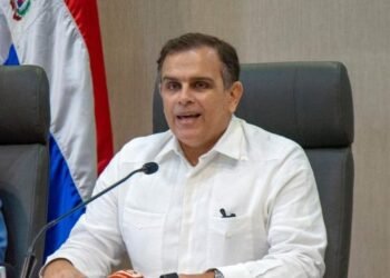 «El endeudamiento del país es sostenible» dice ministro de Hacienda; llama a no preocuparse