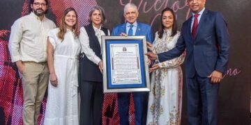 Senado de la Republica Dominicana entrega reconocimiento póstumo al cantautor Victor Victor