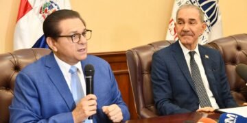 Gobierno exigirá recertificación a médicos para ejercer medicina en RD