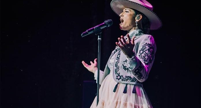 Natalia Jiménez regresa al país para presentar “Antología Parte 2” en el Teatro Nacional.