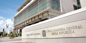 Abogado dice  expedientes que pasen de cinco páginas tiene problemas y recurre a las inventivas y bultos, carentes de argumentos de tipo penal.
