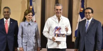 Presidente Abinader encabeza lanzamiento del Plan Estratégico Nacional de Salud 2030