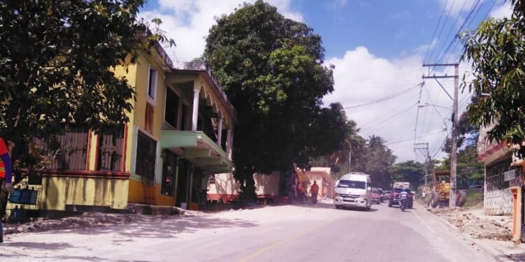 Denuncian paralización de obras en Samaná
