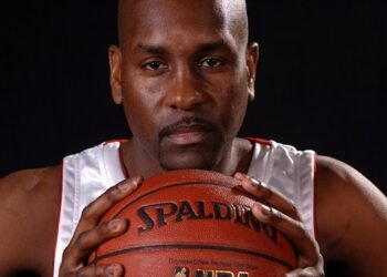 Los 12 nuevos miembros del Salón de la Fama del básquet