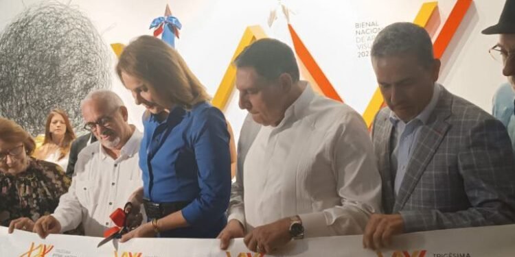 Inauguran trigésima Bienal Nacional de Artes Visuales 2023 dedicada al artista Jorge Pineda