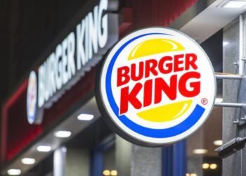 Empleado de Burger King recibe $400 mil dólares de parte de sus colegas por trabajar 27 años sin faltar un solo día
