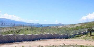 El presidente Luis Abinader revela causas del retraso en la construcción del muro fronterizo