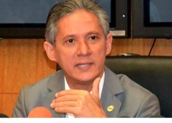 Ng Cortinas: Abinader  quiere una reforma fiscal para pagar deuda pública