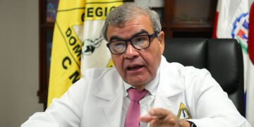 Colegio Medico reitea llamado a paro por 48 horas el jueves y viernes