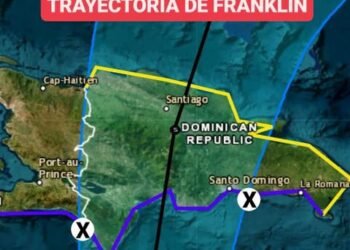 La tormenta Franklin continúa su movimiento de  traslación a 6 km por hora.