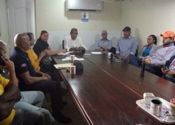 Alcalde Abel Martínez activa el PMR ante posible paso tormenta Franklin por el país