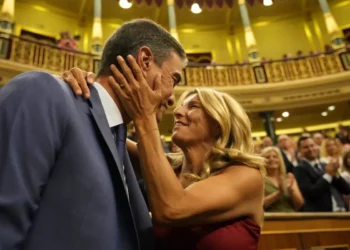 Socialistas en España ganan votación crucial que podría abrir camino a nuevo gobierno de izquierdas