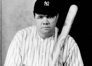 Bate de Babe Ruth es subastado en suma millonaria
