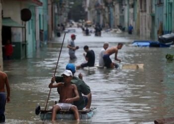 Paso de la tormenta Franklin deja 1,603,152 sin agua, 346,159 sin electricidad y 280 desplazados