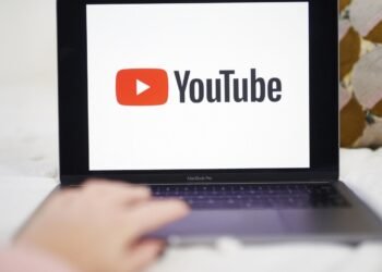 YouTube usa inteligencia artificial para resumir algunos de sus videos