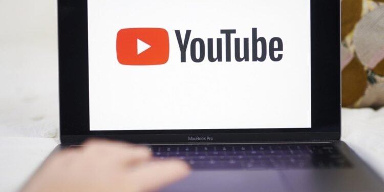 YouTube usa inteligencia artificial para resumir algunos de sus videos