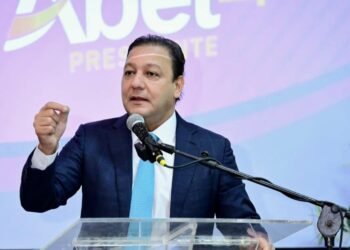 Abel Martínez: «Podemos represar el río Masacre y desviarlo hacia nuestro territorio, que es donde nace»