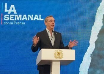 Presidente Luis Abinader plantea construcción de represa del río Artibonito