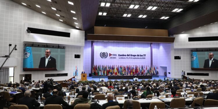 El presidente Abinader habla a favor de convertir Latinoamericana y el Caribe en polo de la cuarta revolución industrial