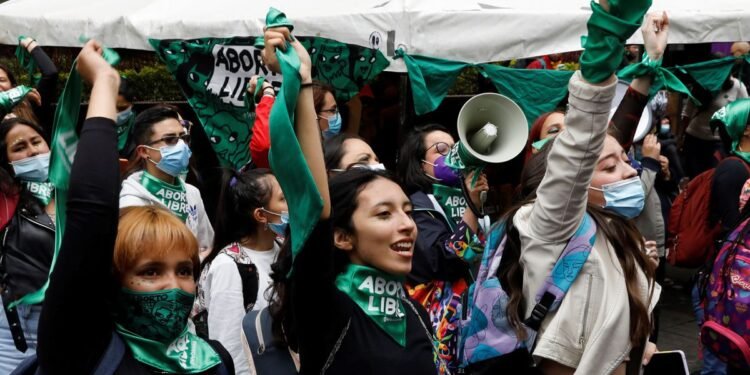 La Suprema Corte de Justicia despenaliza el aborto en todo México